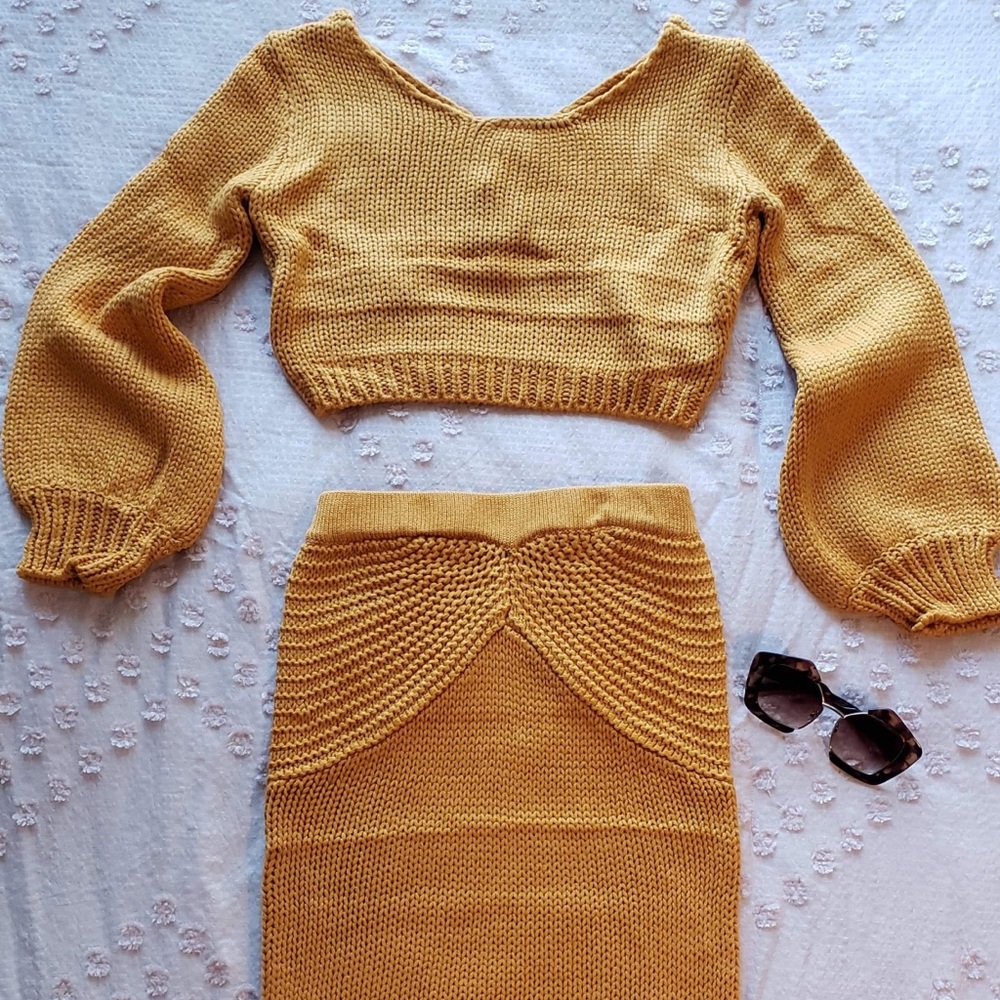 Old post* 2-Pc Chunky Knit Sweater MIDI Skirt Set